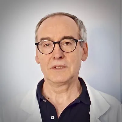 Dr. Rocha Carvalho — Oftalmologista na Clinoftal